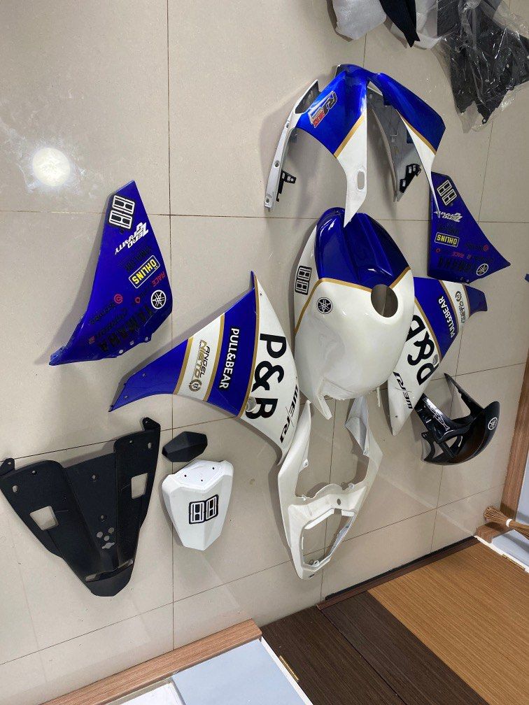 01 yamaha r1 fairings