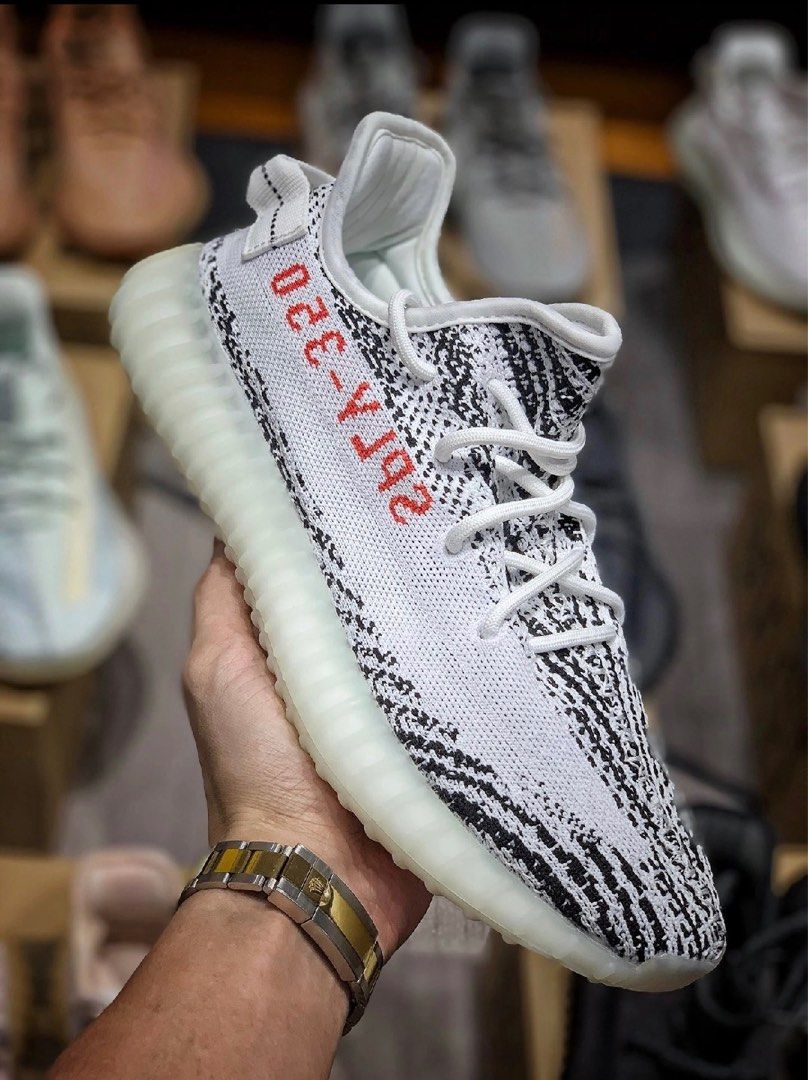 3.3 SALE Yeezy Boost 350 V2 Zebra