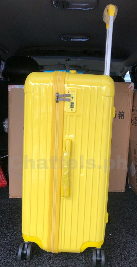 Yellow 26inches Trunk Luggage (Category: Luggage) located in Antipolo. Submitted by em_cunanan (Listing ID 1212901424, Image 2). Description: Description * Hardsell * Matte texture * High quality ABS+ PC material * Waterproof * Rotation wheels 360 degree * TSA embedded combination lock 26 inches Wheels to Handle - 40inches Lenght-14inches Sides- 13.5inches 28inches Wheels to Handle - 40inches Lenght- 16inches Sides- 14.5inches Color -Blush Pink -