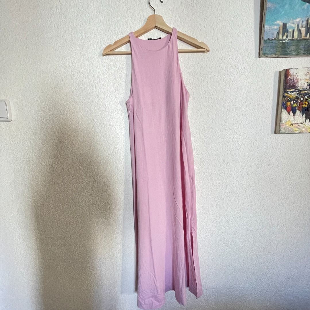 Zara Pink Maxi Dress (Category: Dresses) located in Manila. Submitted by d_clutter_ (Listing ID 1212894484, Image 2). Description: Love this easy to wear dress! Can ship this out on feb 21, as I'm still out of town :).