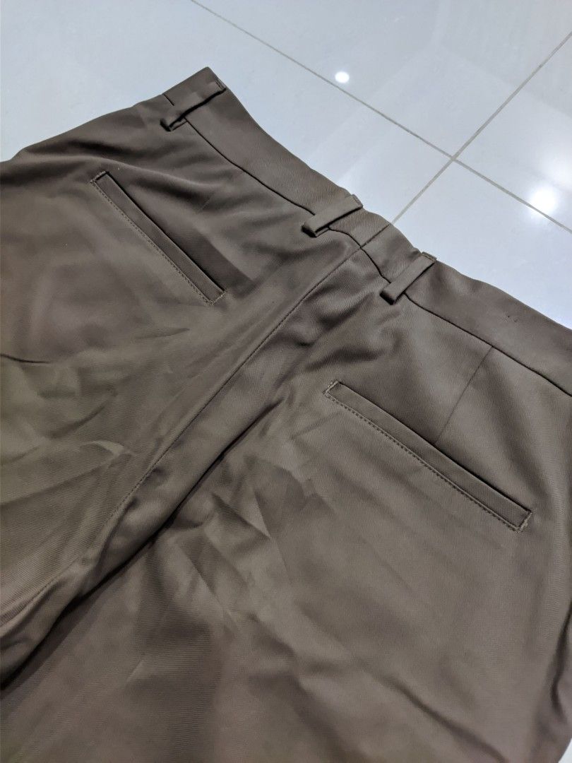 Zara Wide Leg Pleated Pants, Men's Fashion, Bottoms, Trousers on Carousell
