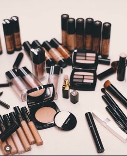 (Category: ) located in . Submitted by crazyforcosmetics (Listing ID 1216441187, Image 1). Description: .