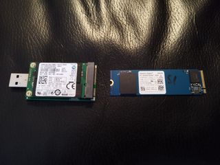 256 GB SSD Sata M.2