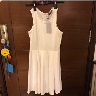 （分類：）位於 。 由 decluttering.project 提交（商品編號 1216431820，圖片 1）。簡介： 。