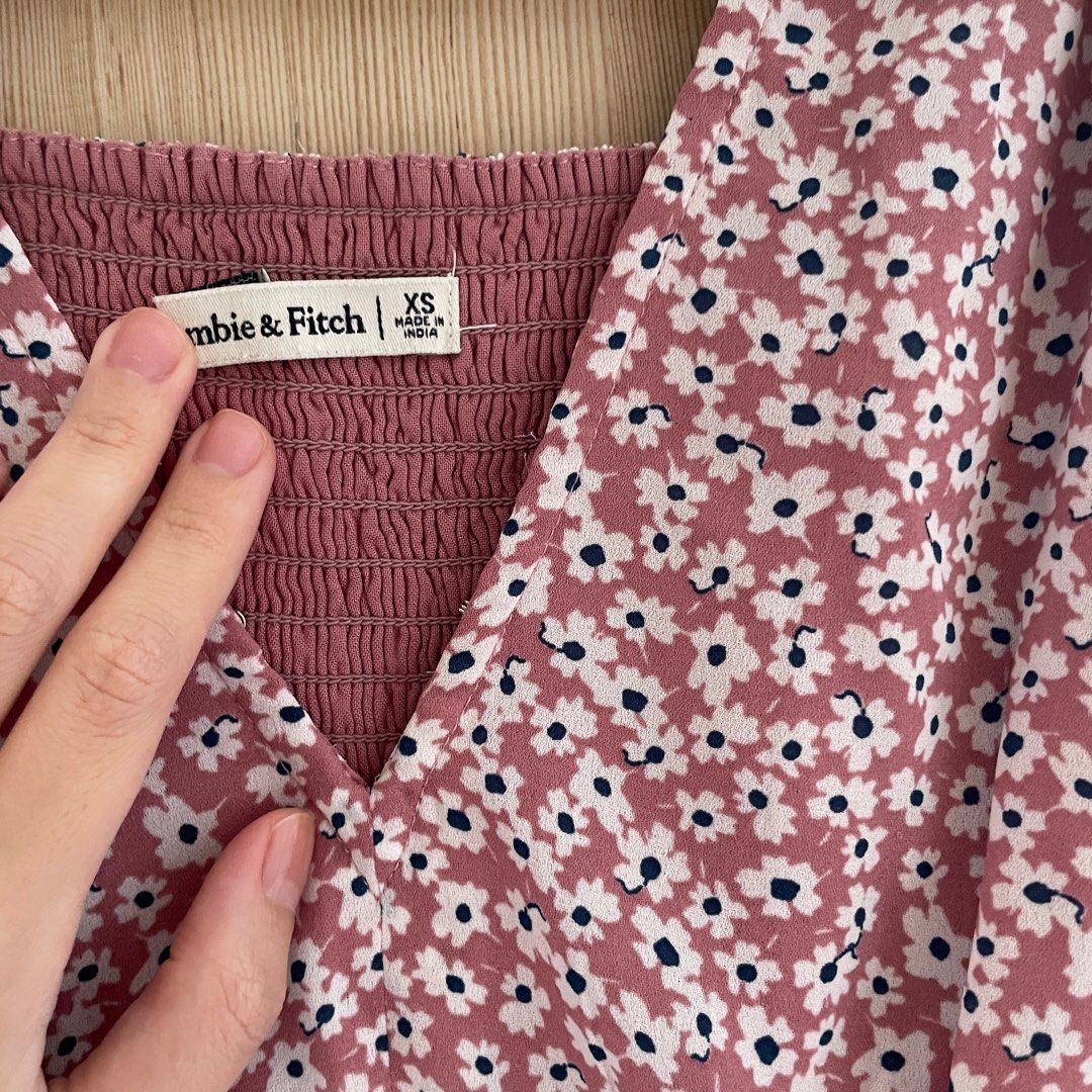Abercrombie Fitch Angel Sleeves Smocked Mimosa Dress