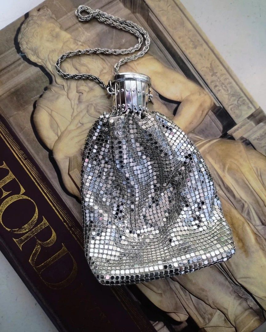 Accordion Beggars Purse, Women's Fashion, Bags & Wallets, Purses