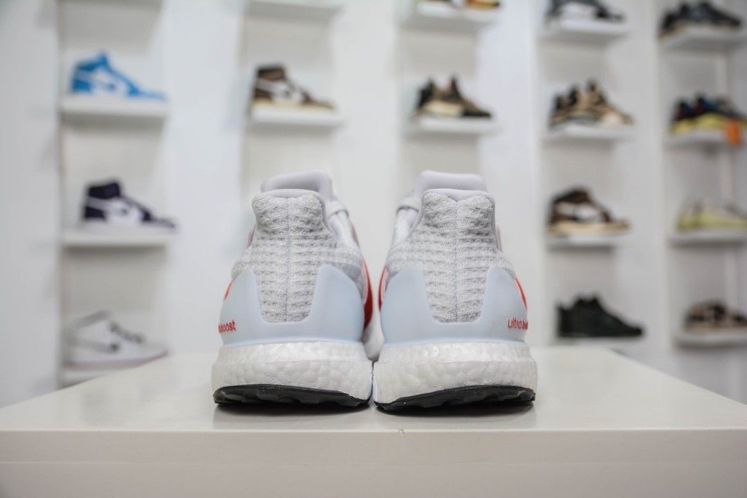 Adidas ultra clearance boost white sale