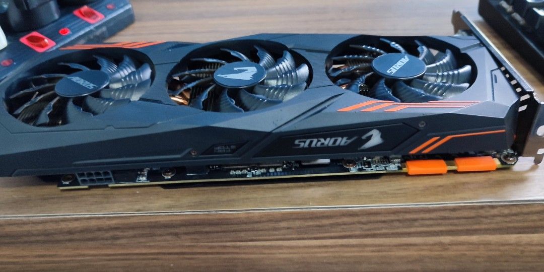 Aorus gtx hotsell 1070 ti