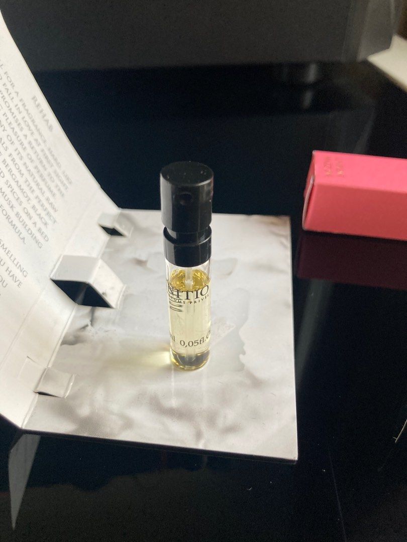 Assorted Perfume Samples Take All for 500 on Carousell