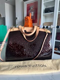 Authentic LV Brea GM