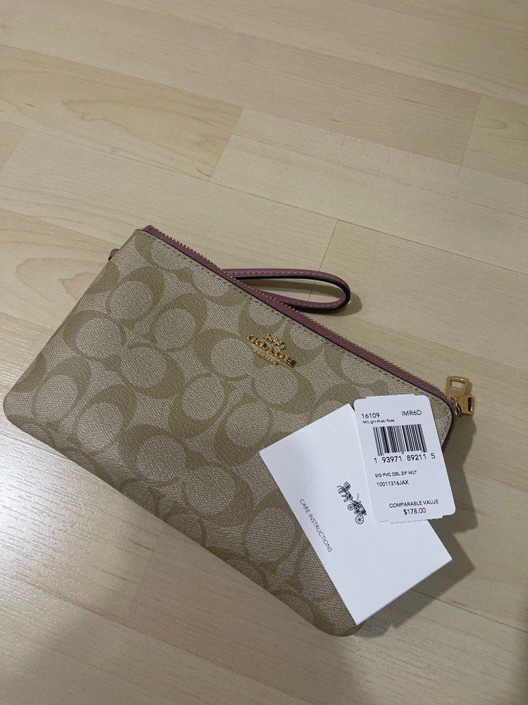 Coach wristlet deals prices