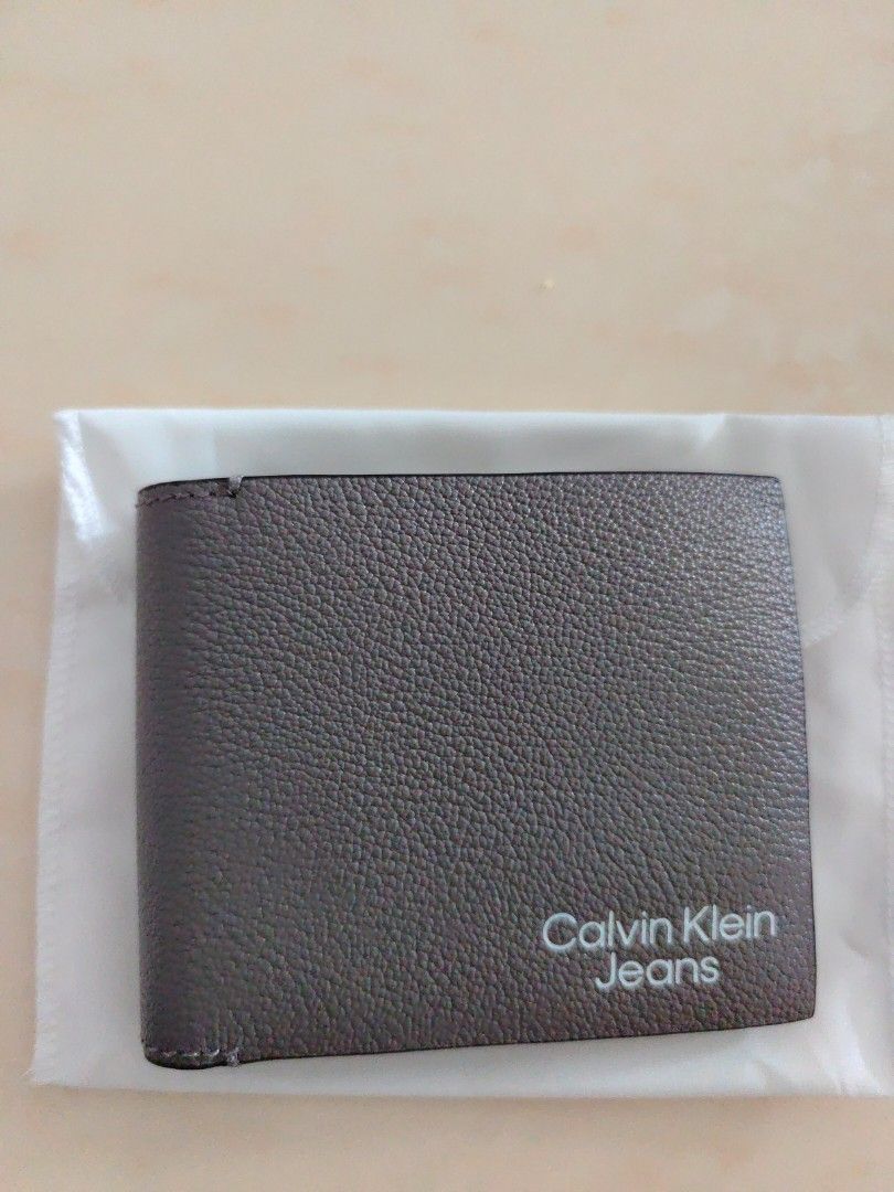 Calvin klein wallet sale hotsell