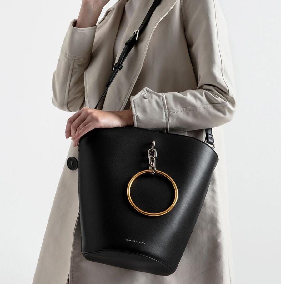 Bracelet discount bucket bag