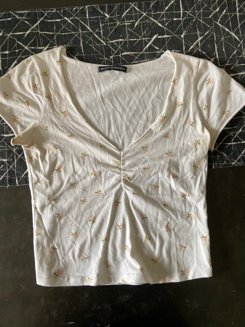 BRANDY MELVILLE GINA TOP, Women's Fashion, Tops, Blouses on Carousell