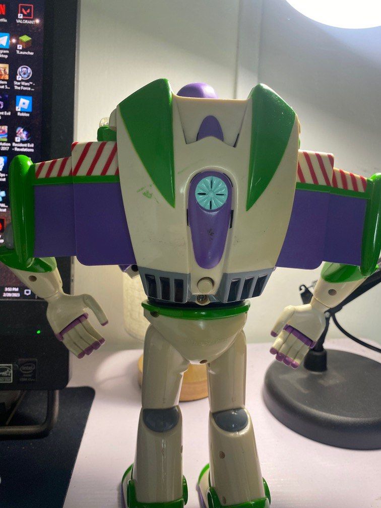 Buzz Lightyear Vintage From Disney Store Hobbies And Toys Toys And Games On Carousell 