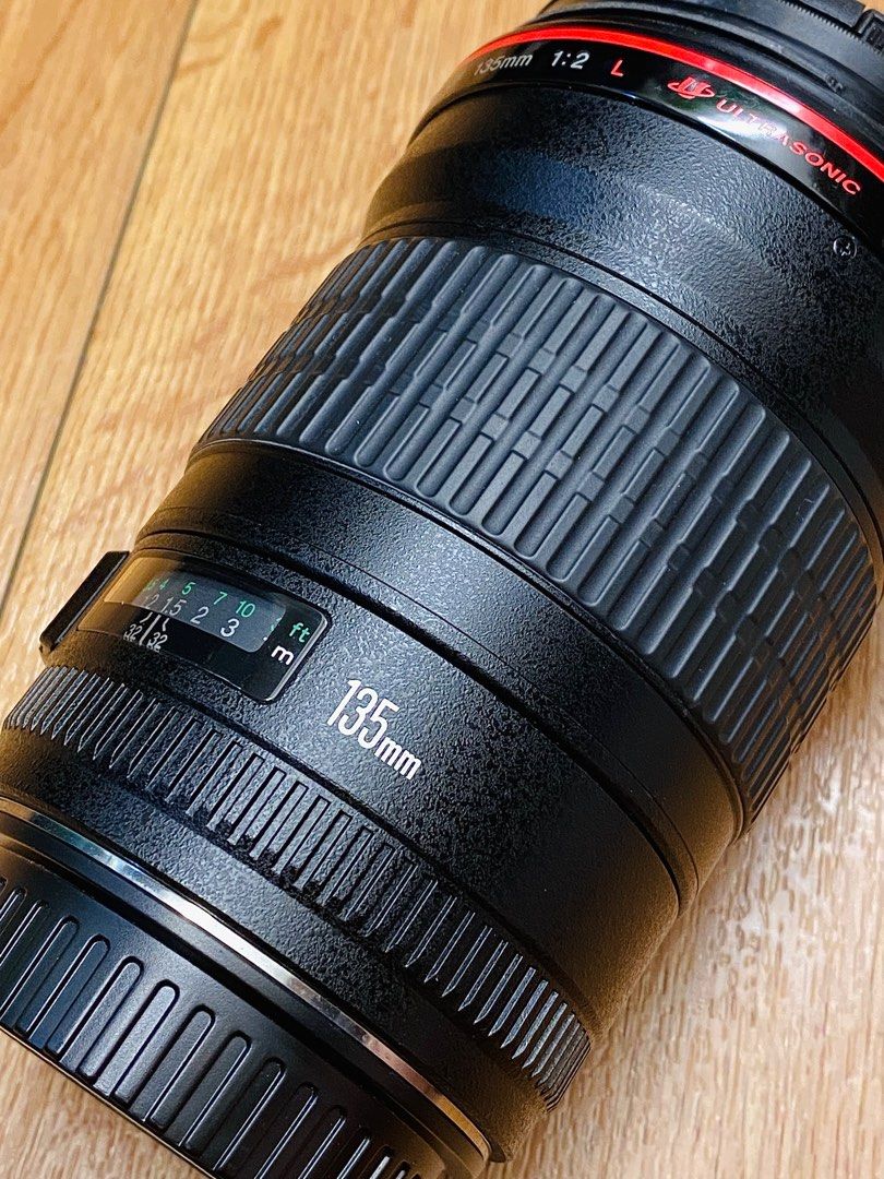 Canon EF 135mm f2L USM lens, Photography, Lens & Kits on Carousell