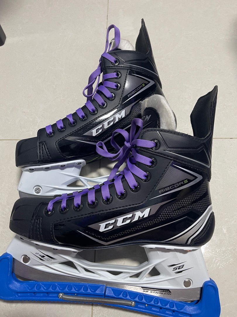 CCM hockey ice skates, Sports Equipment, Sports & Games, Skates
