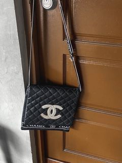 CHANEL | Caviar Leather Sling Bag