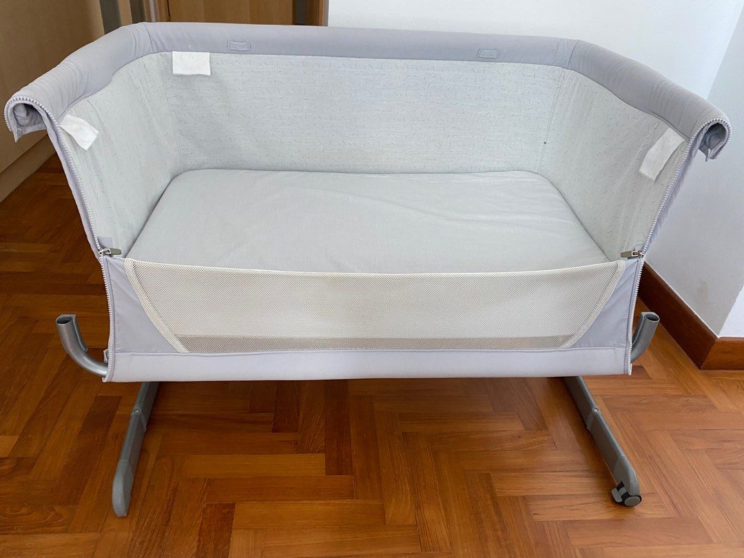 Chicco next 2 me co sleeping baby bed cot , Babies & Kids, Baby Nursery
