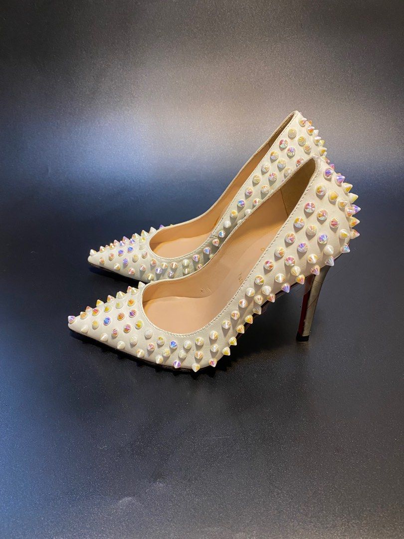 harga heels christian louboutin
