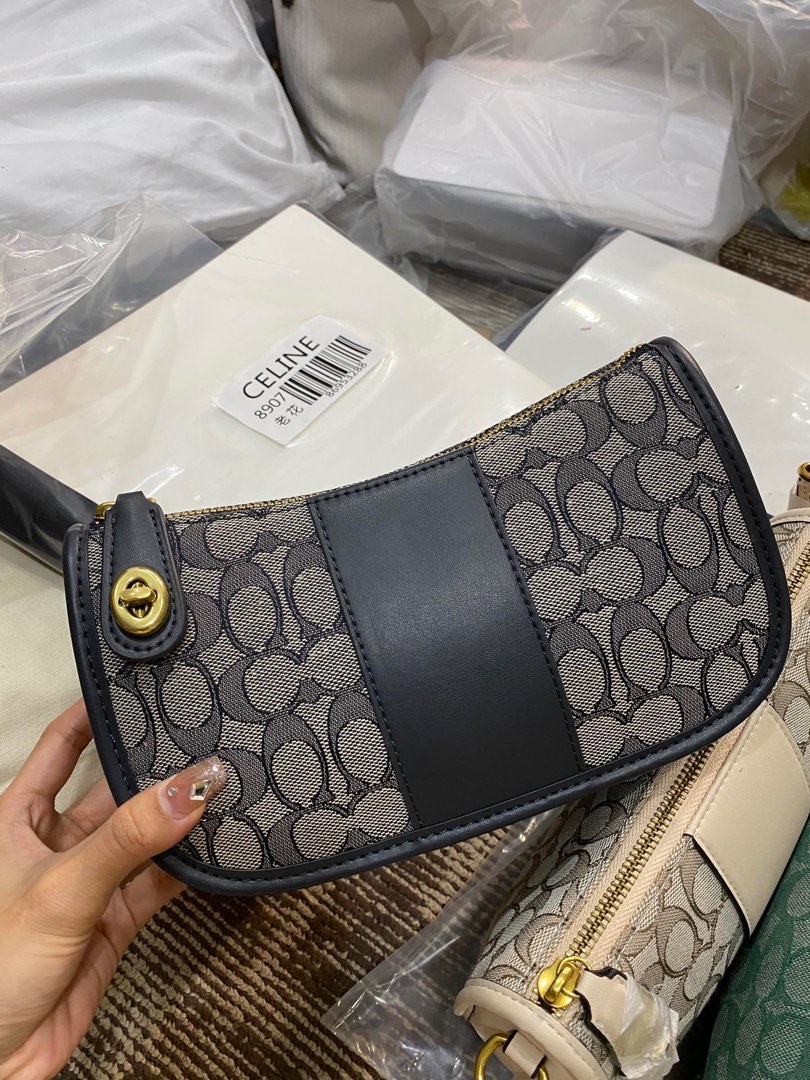 Coach Swinger 23 Navy Blue Shoulder Bag Crossbody Women s Fashion