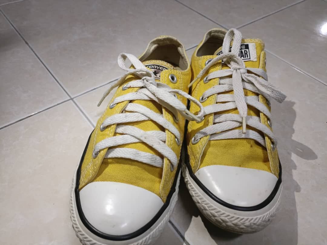 Converse sneakers authentic from overseas can nego if srs wtb