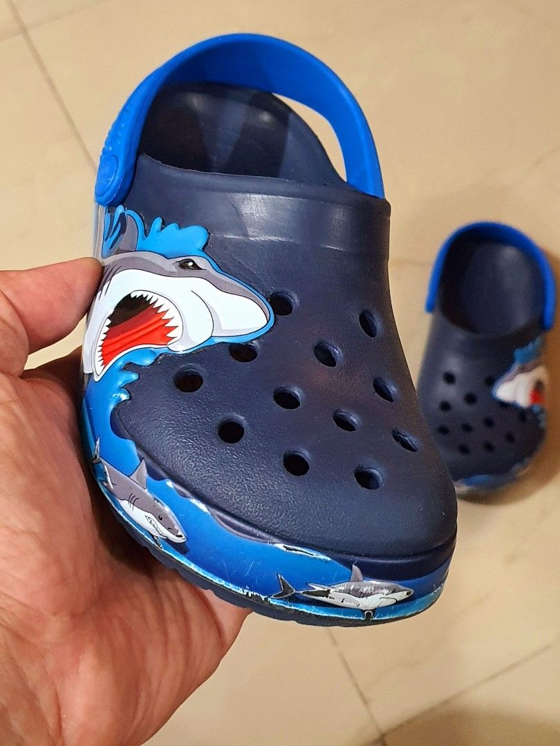 CROCS Kids Shark Classic Clogs Size C12 17.5cm