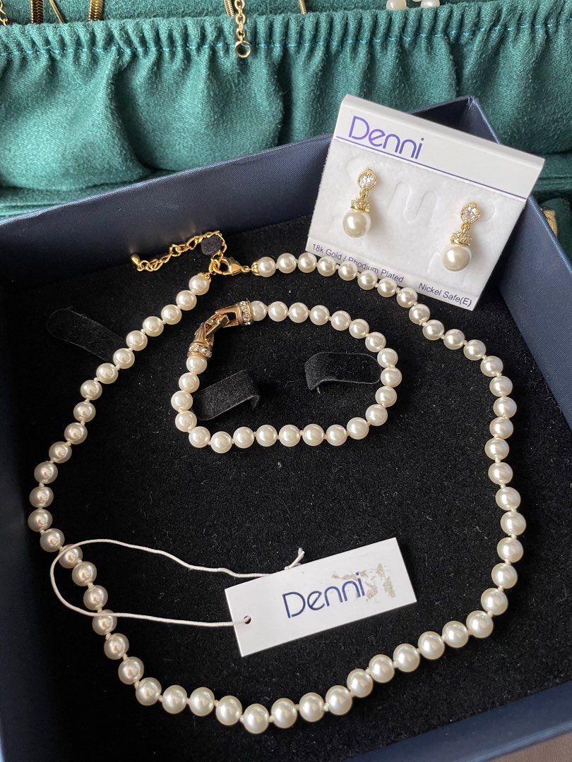 Denni on sale pearl necklace