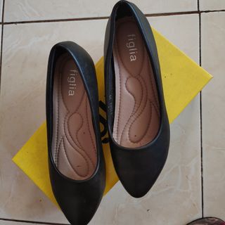 (Category: ) located in . Submitted by jemikaye (Listing ID 1216314183, Image 1). Description: .