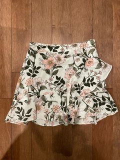 Floral skirt size medium