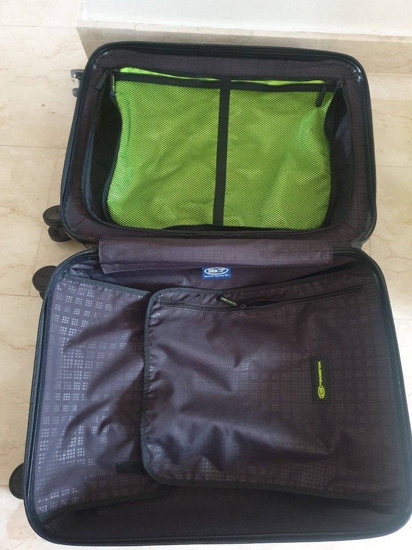 Free Moleskin luggage but short handle is broken, Hobbies & Toys