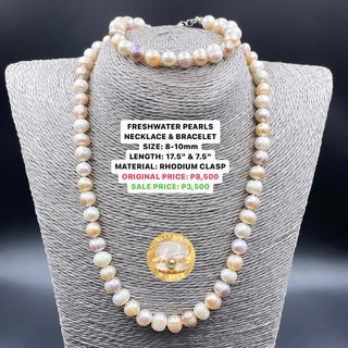 Freshwater Pearls Necklace and Bracelet Set