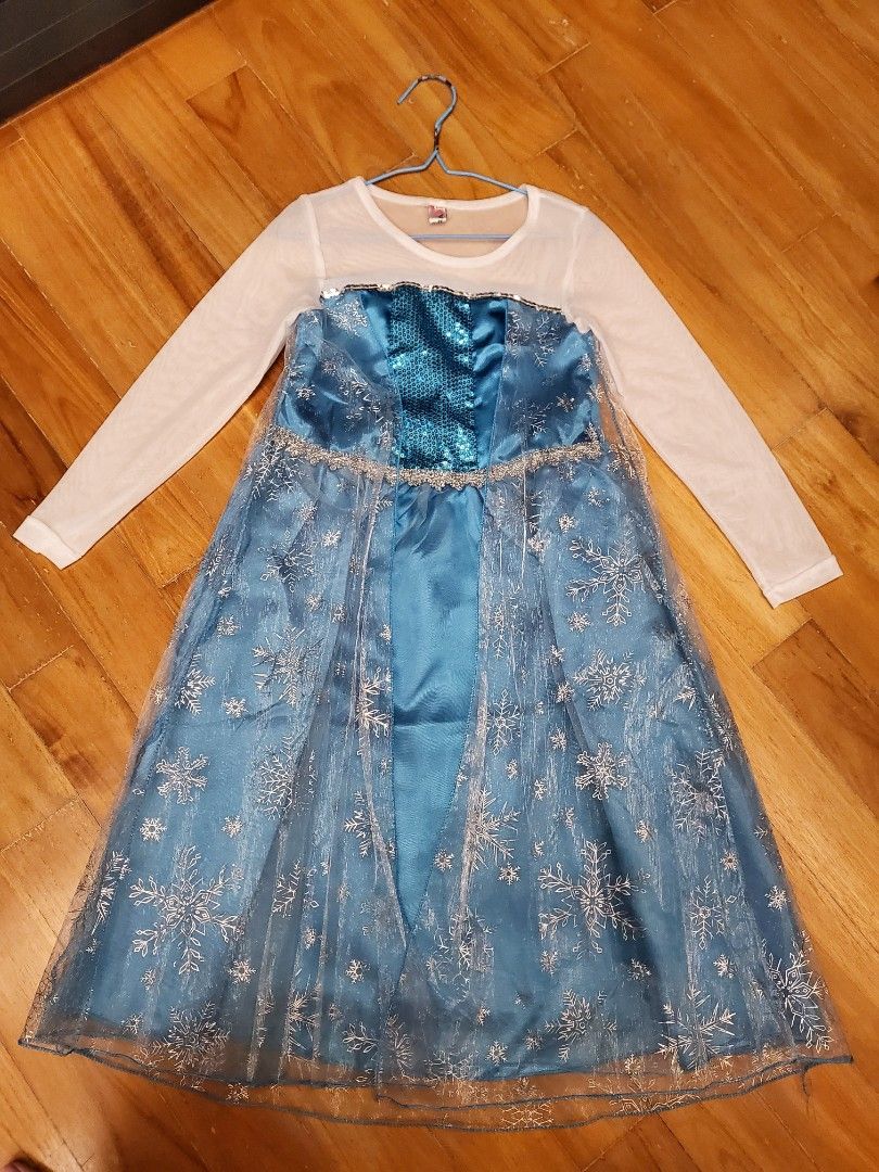 Frozen Elsa Costume, Babies & Kids, Babies & Kids Fashion on Carousell