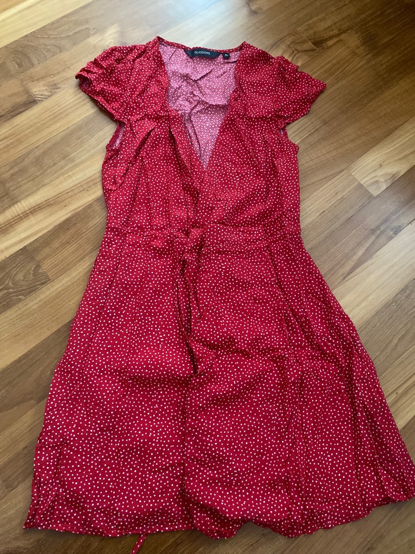 Glassons red floral wrap dress, Women's Fashion, Dresses & Sets