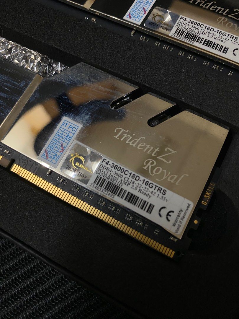 G.SKILL TridentZ Royral 8GB×2 3200hzPCパーツ