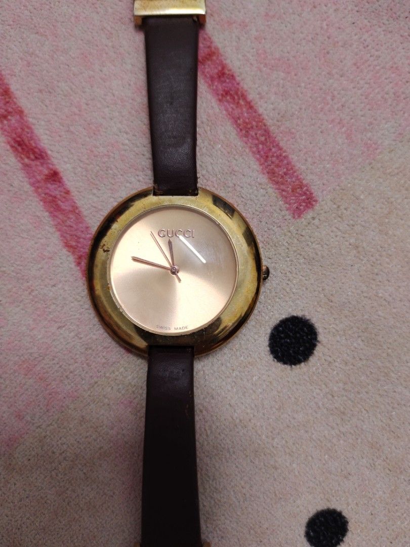 Gucci swiss top watch