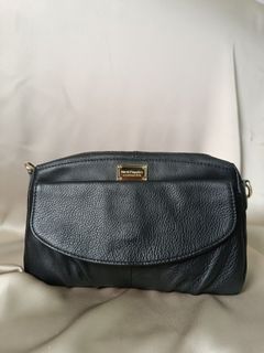 (Category: ) located in . Submitted by Atan.Thrift (Listing ID 1216368783, Image 1). Description: .