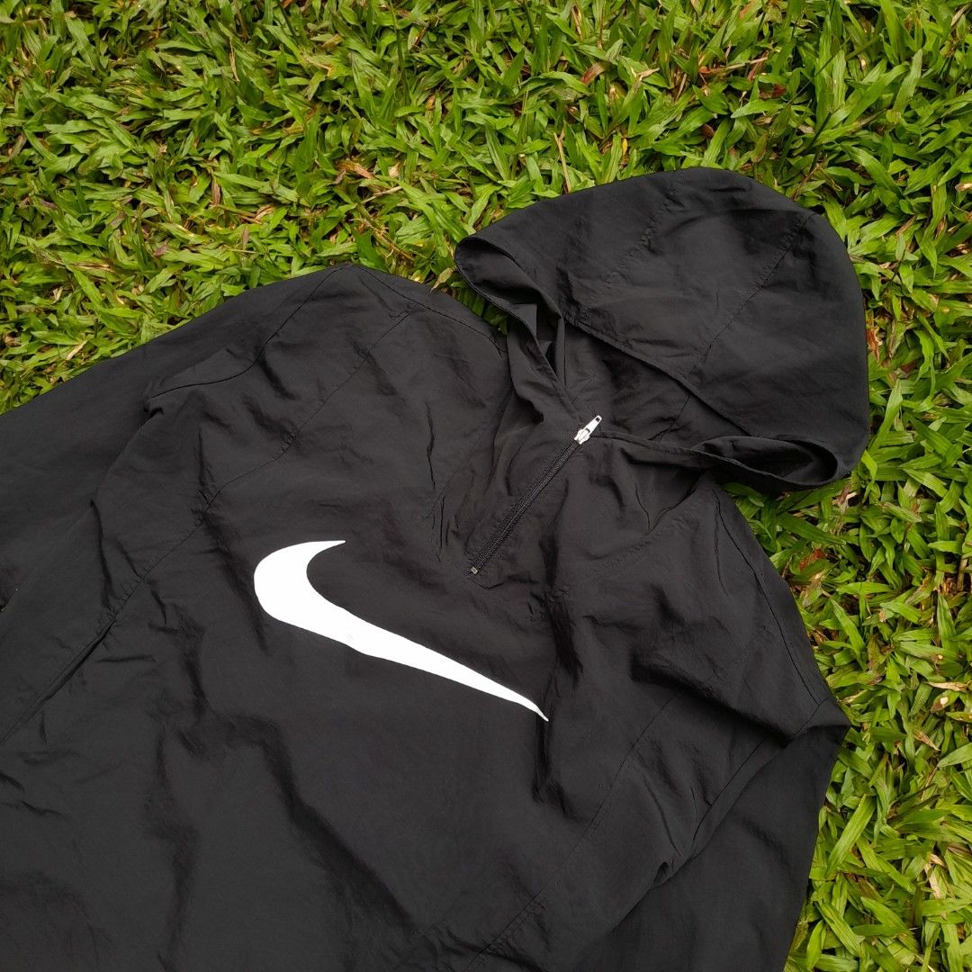 jaket training nike