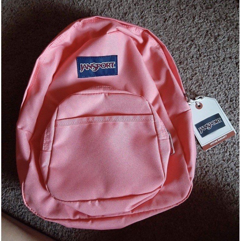 JanSport Half Pint Mini Backpack Strawberry Pink (Category: Backpacks) located in Pasay City. Submitted by roxettenise (Listing ID 1216388834, Image 3). Description: JanSport Half Pint Mini Backpack Strawberry Pink 100%ORIGINAL BOUGHT IN US ONHAND DETAILS: Small and light FEATURES Adjustable shoulder straps JanSport Half Pint Mini Backpack is the perfect throw-on-and-go minature backpack. .