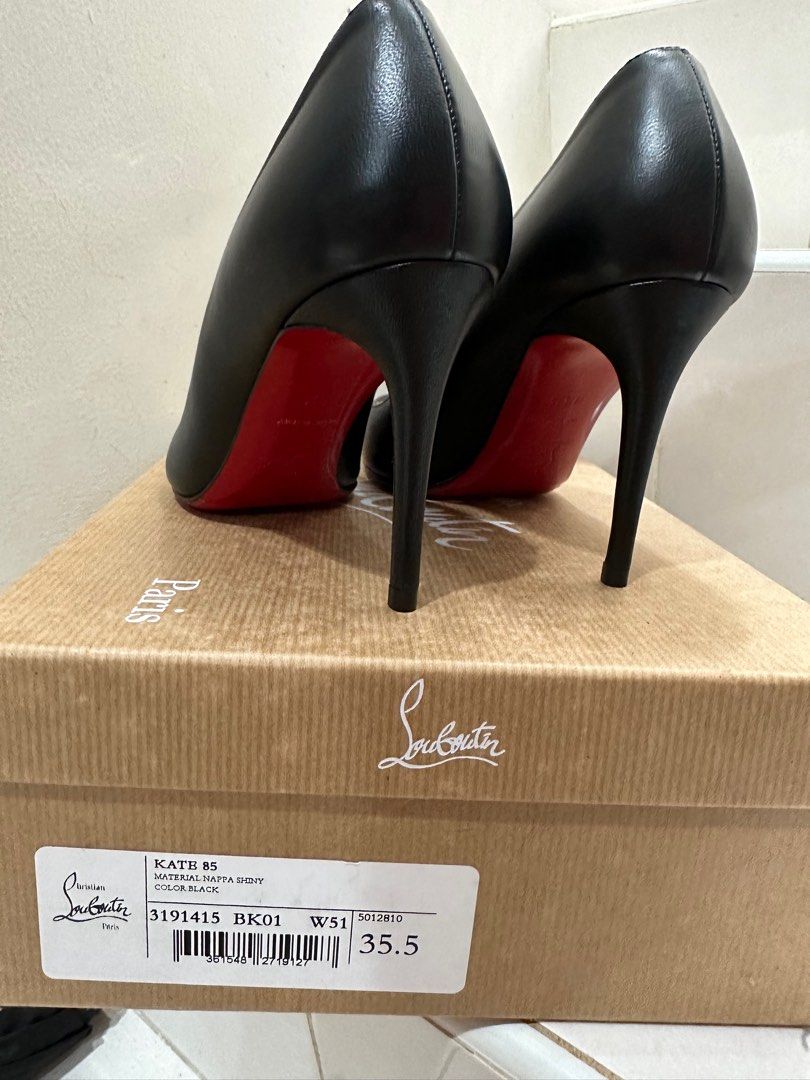 Louboutin shoes hot sale harga