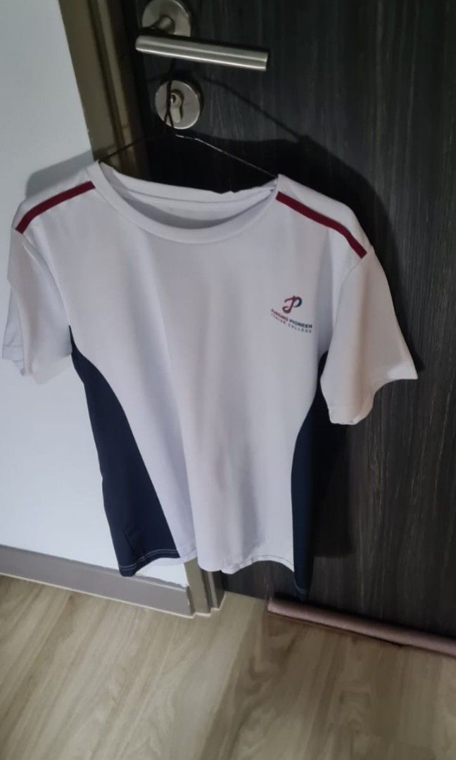 jurong_pioneer_uniforms_1676907996_440c4ea0_progressive.jpg