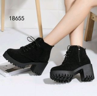 Korea Thick Bottom Ankle Boots