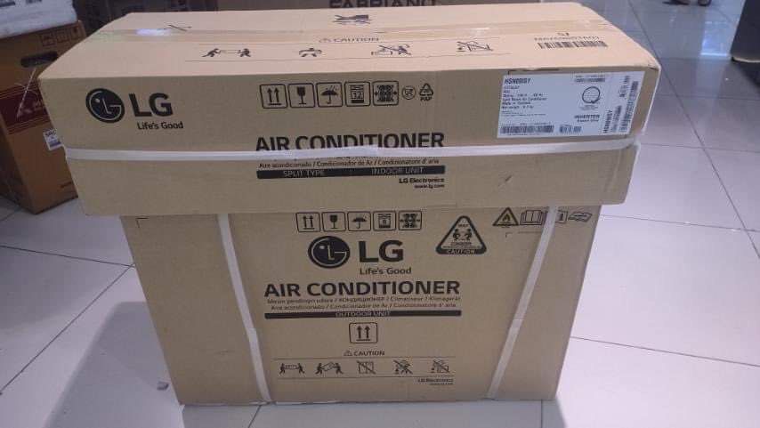 LG SPLIT TYPE INVERTER AIRCON FREE INSTALL (Category: Air Conditioning and Heating) located in Quezon City. Submitted by annys.online (Listing ID 1216430340, Image 3). Description: LG SPLIT TYPE INVERTER AIRCON WITH FREE INSTALL STANDARD INVERTER HSN24ISY Cash: 51,400 HSN18ISY Cash: 42,700 HSN12ISY Cash: 33,300 HSN09ISY Cash: 29,600 PREMIUM HSN30IPC Cash: 91,800 HSN24IPX Cash: 55,300 HSN18IPX Cash: 47,900 HSN12IPX Cash: 36,500 HSN09IPX Cash: 34,5