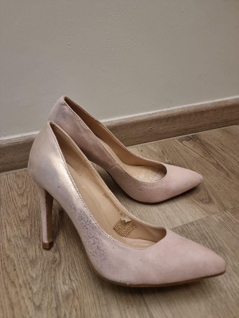 Light pink discount suede heels
