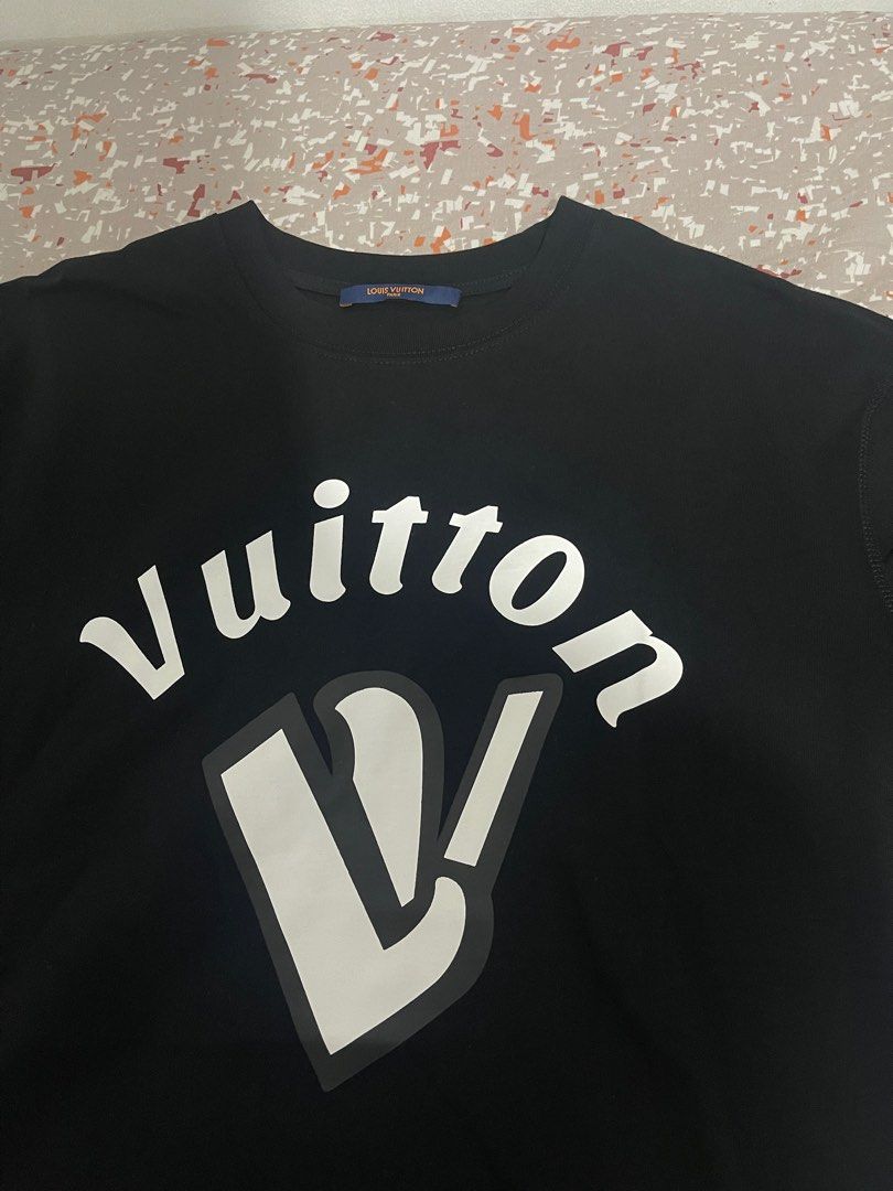 Louis Vuitton tee, Men's Fashion, Tops & Sets, Tshirts & Polo