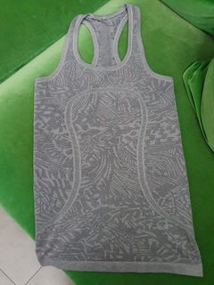 Lululemon Swiftly Tech Tank Size 4 Grey