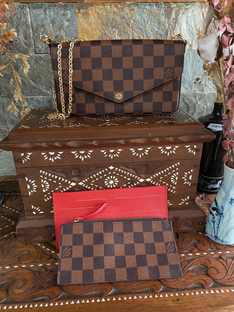 LV Felice pochette on Chain (Category: Luxury Bags & Wallets) located in Davao. Submitted by john_canque (Listing ID 1216282937, Image 2). Description: Not used. Bought from Greenhills Rfs.impulsive buying.