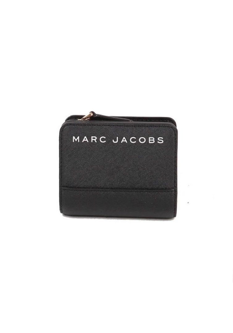Marc Jacobs Mini Bifold Wallet, Luxury, Bags & Wallets on Carousell