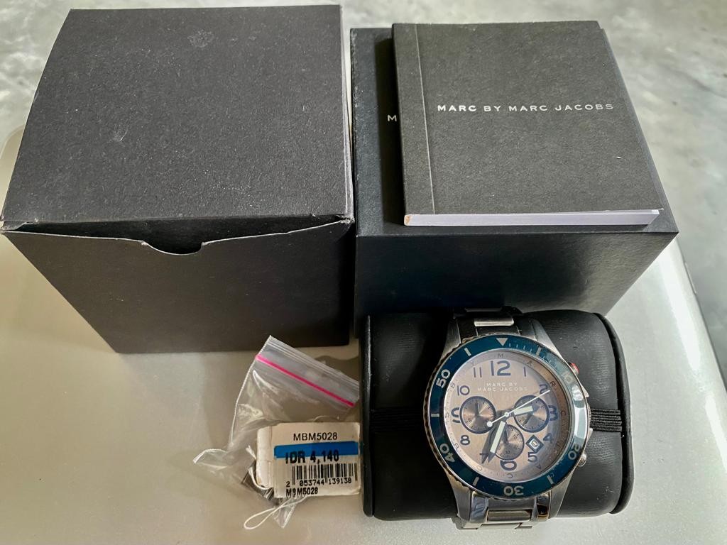 Marc Jacobs Rock Chronograph Grey Dial Stainless Steel Watch MBM5028
