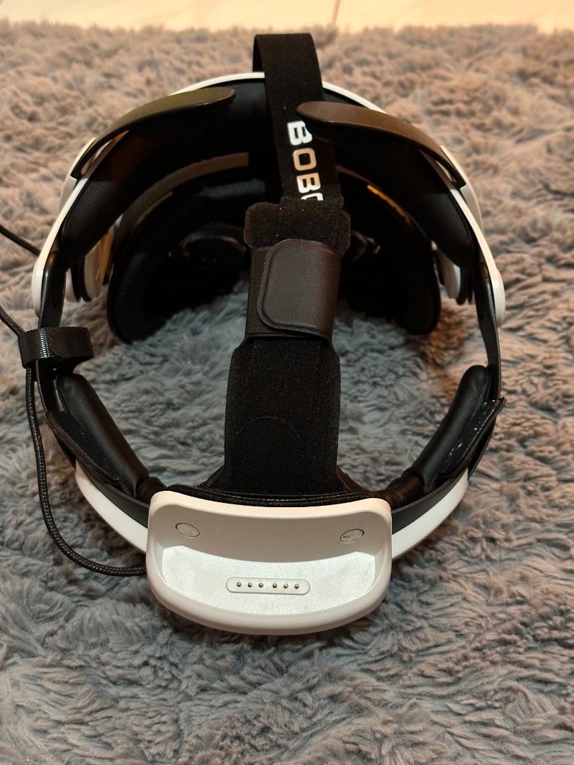 Meta quest 2, Video Gaming, Gaming Accessories, Virtual Reality on